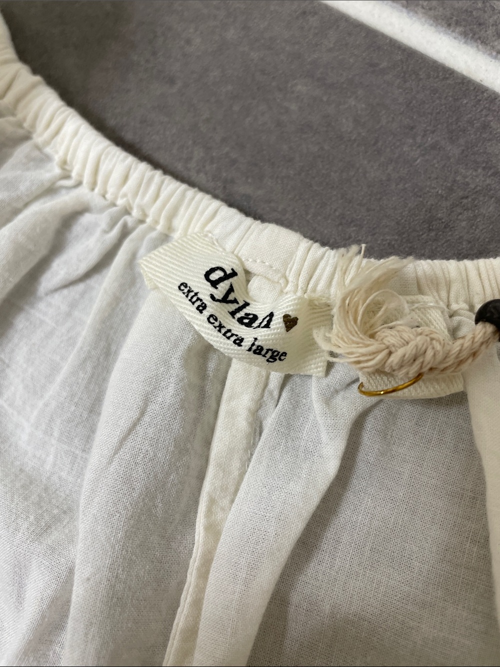 Dylan cut-out embroidery peasant top size XXL - Picture 7 of 9